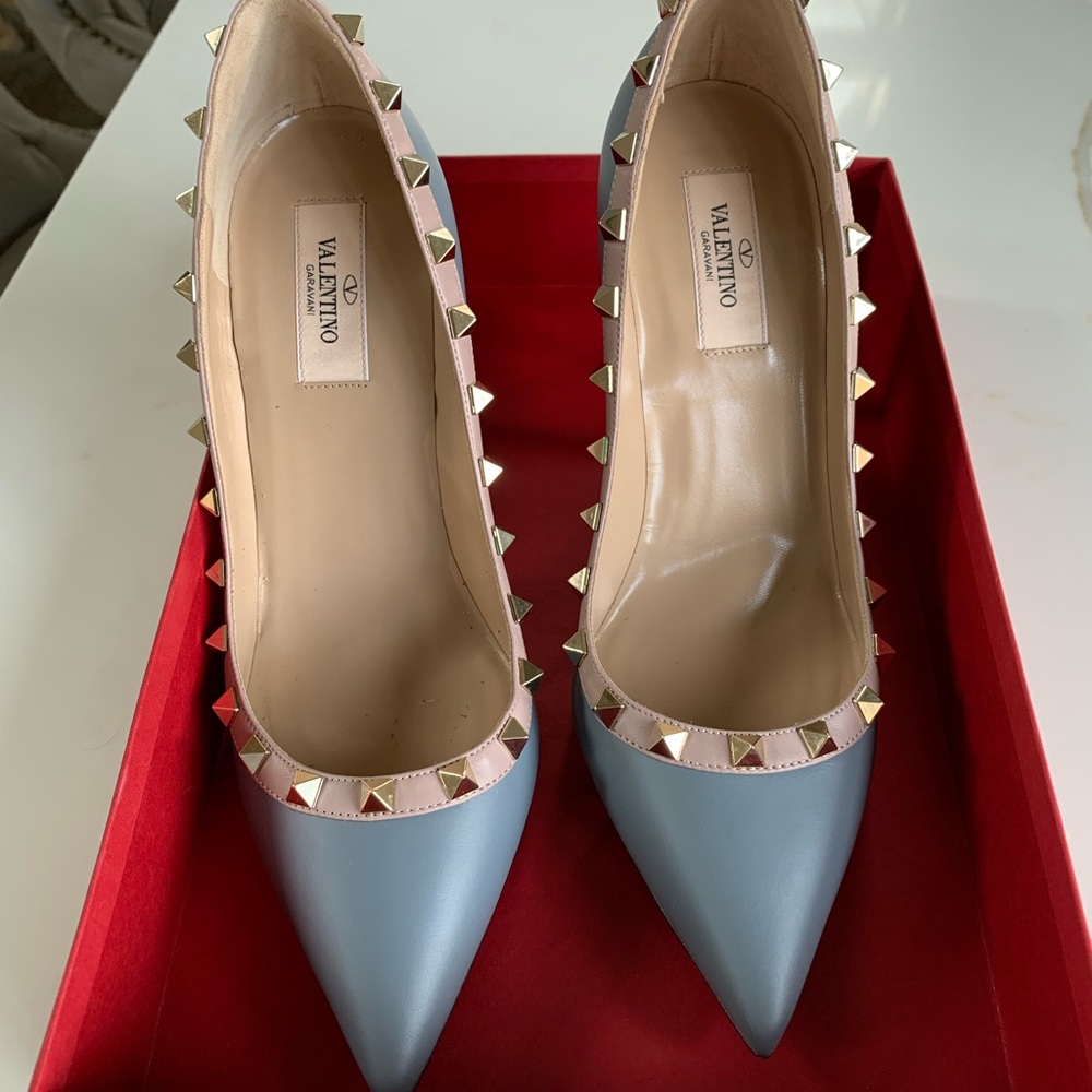 Valentino rock stud pumps brand new